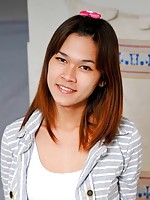 blonde tranny camila